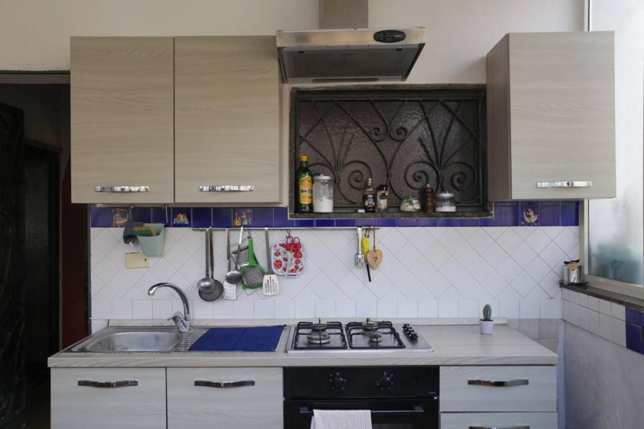 Bnb Medina Napoli Bagian luar foto